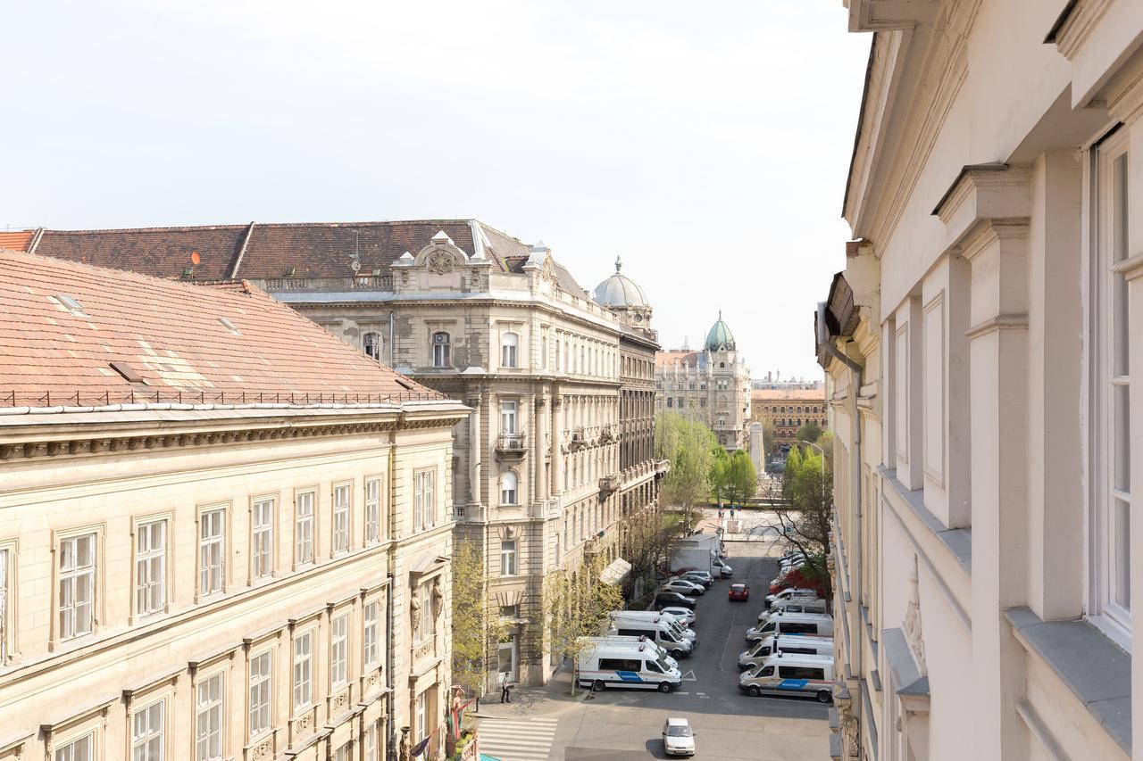 Real Apartments Zoltan Budapest Eksteriør bilde