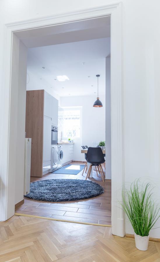Real Apartments Zoltan Budapest Eksteriør bilde