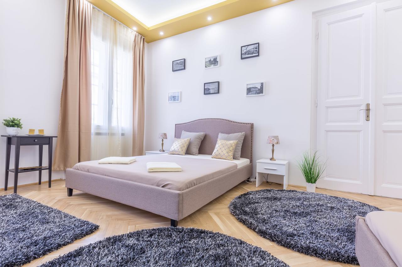 Real Apartments Zoltan Budapest Eksteriør bilde
